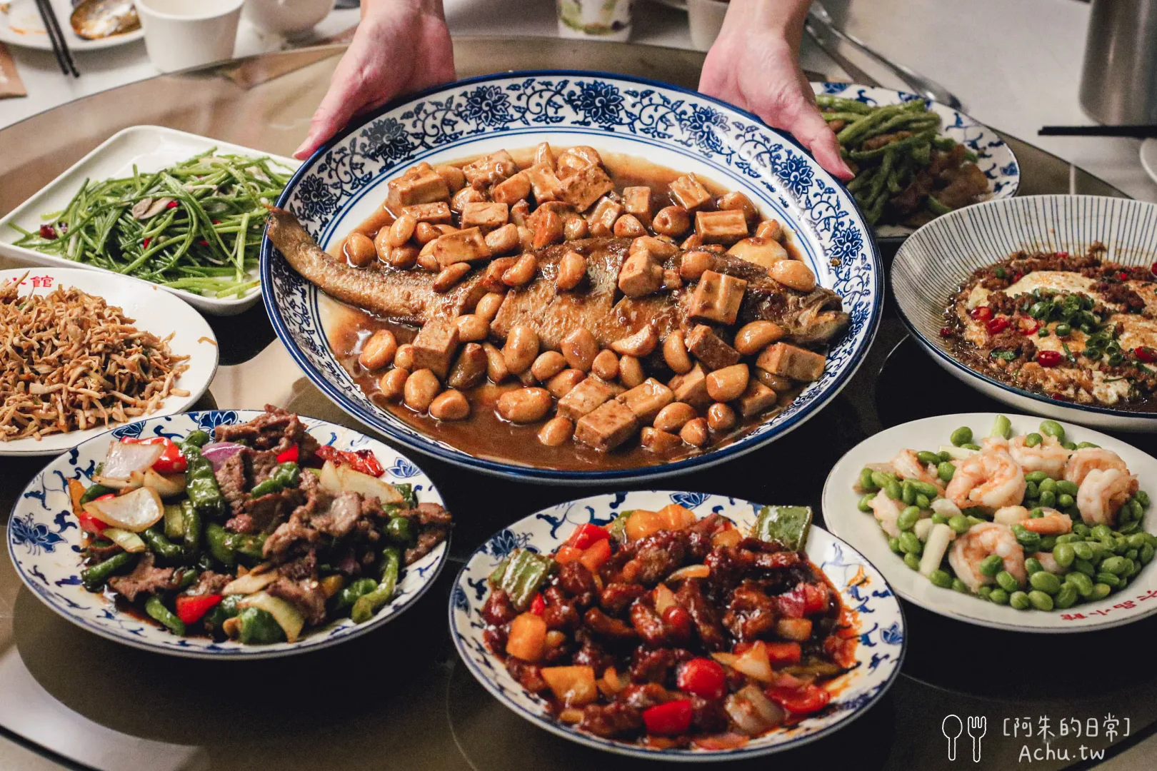 即時熱門文章：【內湖美食推薦】六品小館｜傳承40年的江浙川味手藝，道道都是功夫菜！