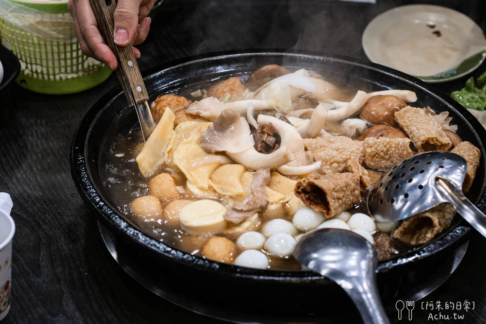 網站近期文章：【基隆美食推薦】義美石頭火鍋｜基隆人狂推的自助式石頭火鍋，沙茶、花枝丸必拿！｜