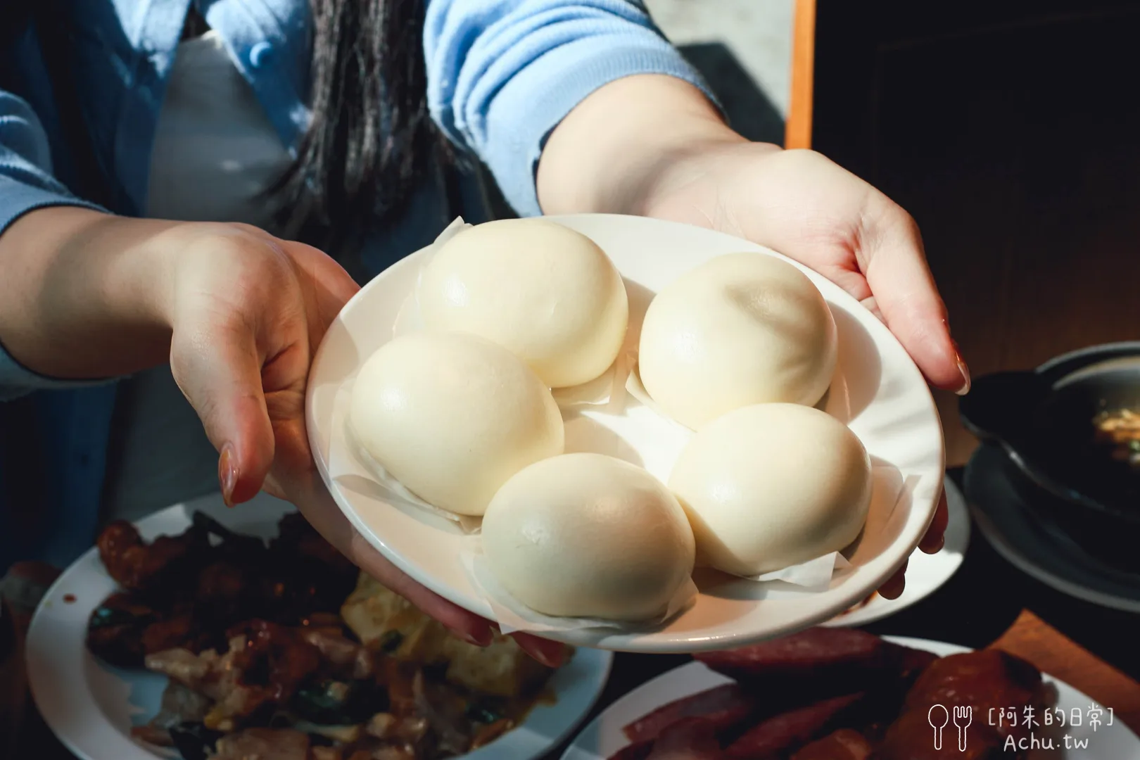 村民食堂廚窗港點