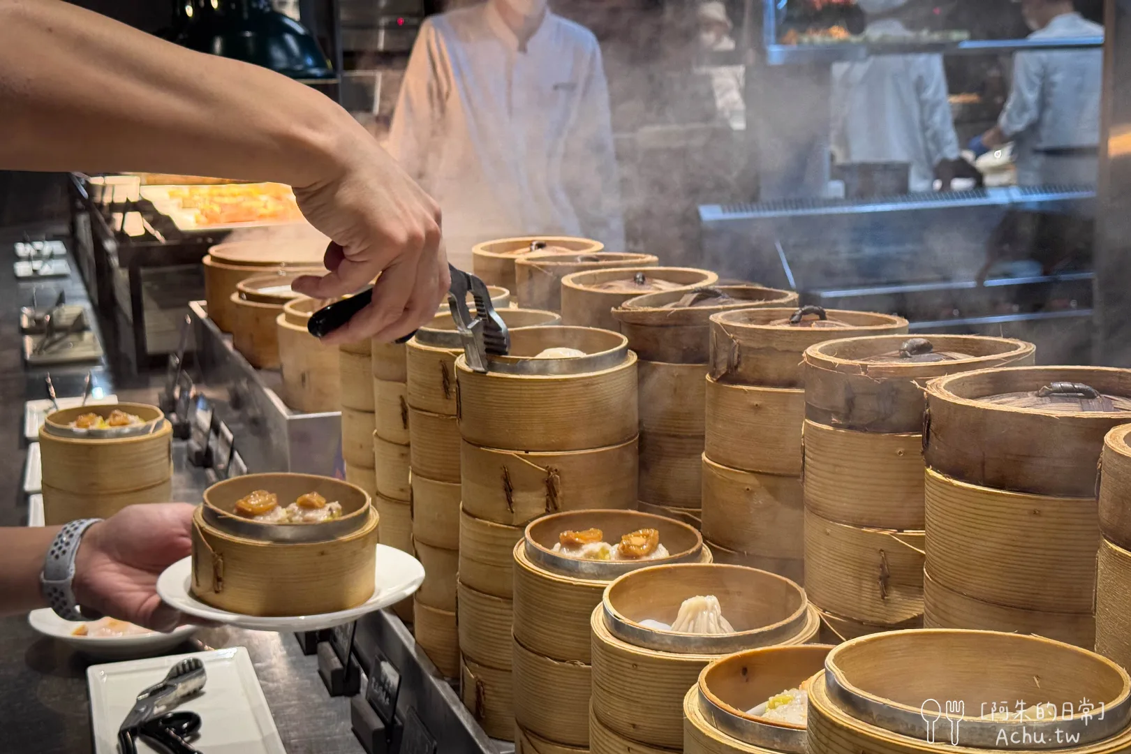 網站近期文章：【新莊港點吃到飽】村民食堂｜現做蒸籠、腸粉、炸物超強，新莊聚餐首選