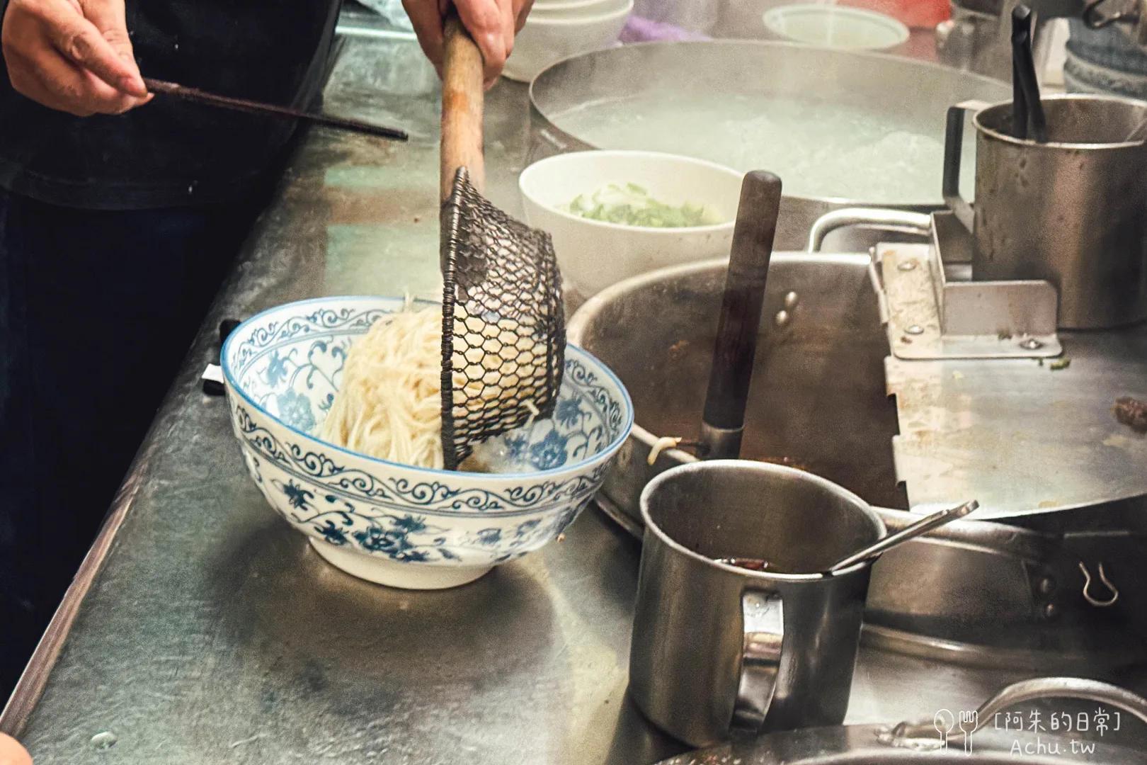 高棚滿座牛肉麵