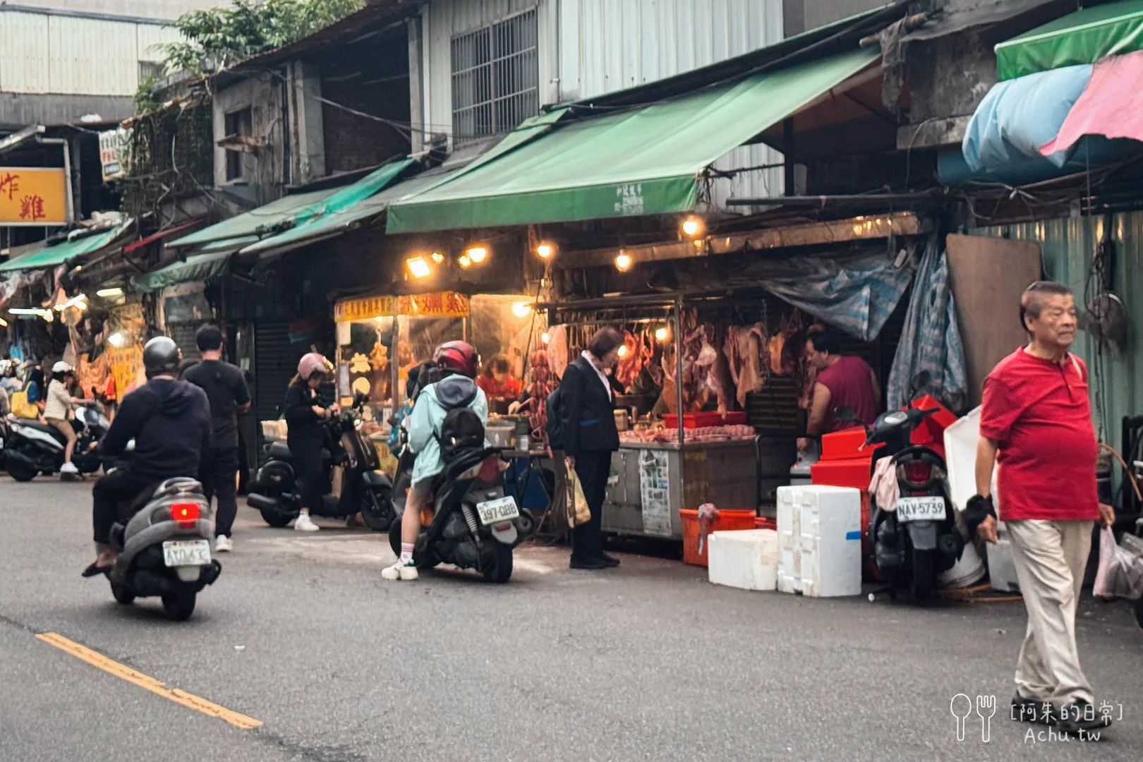 和平街無名高粱香腸