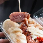 即時熱門文章：【林口美食】林口高粱酒香腸｜鐵皮屋隱藏版爆汁香腸，內行人都提整袋走