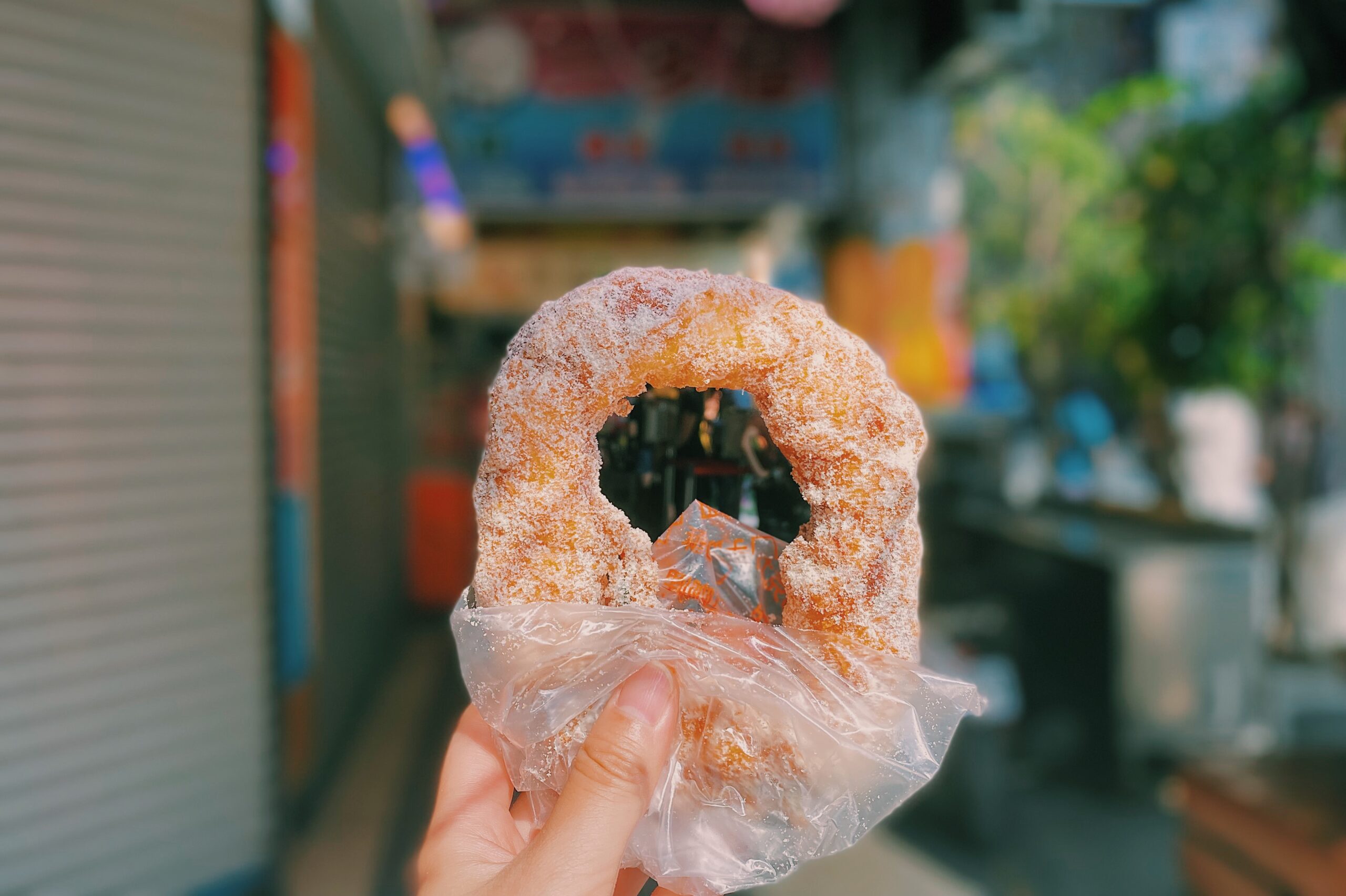 即時熱門文章：【中山美食】台灣人ㄟ脆皮鮮奶甜甜圈 排了半小時才買到的台式甜甜圈