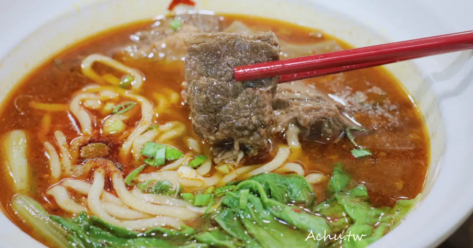 【國父紀念館美食】清真中國牛肉麵食館，蟬聯數年必比登推薦好吃牛肉麵！(菜單) @阿朱的日常